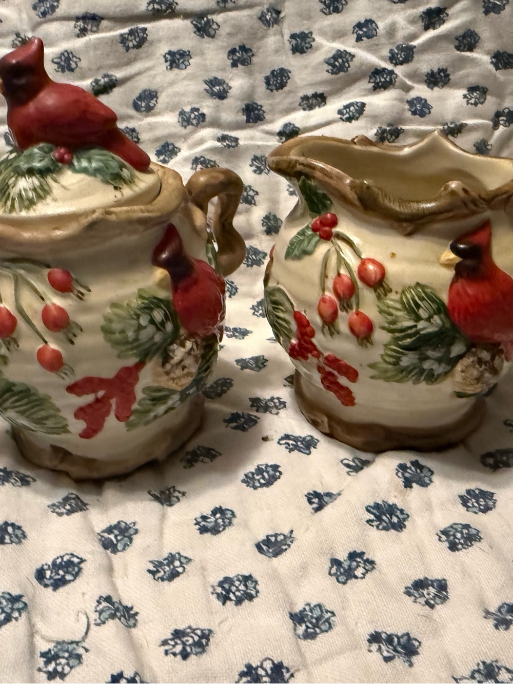 Source Unknown Red Cardinal Ceramic Creamer and Sugar Set